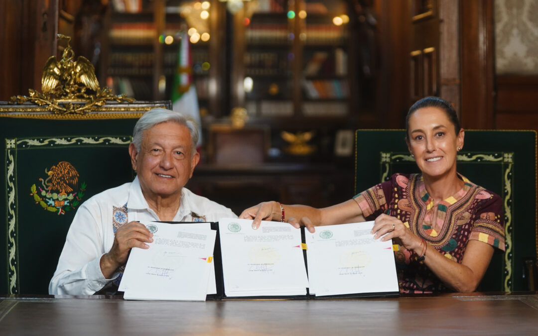 AMLO firma histórica reforma al Poder Judicial acompañado de Claudia Sheinbaum